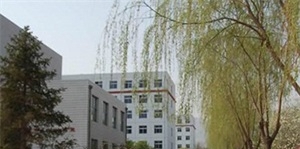 四川省德阳市旅游职业学校